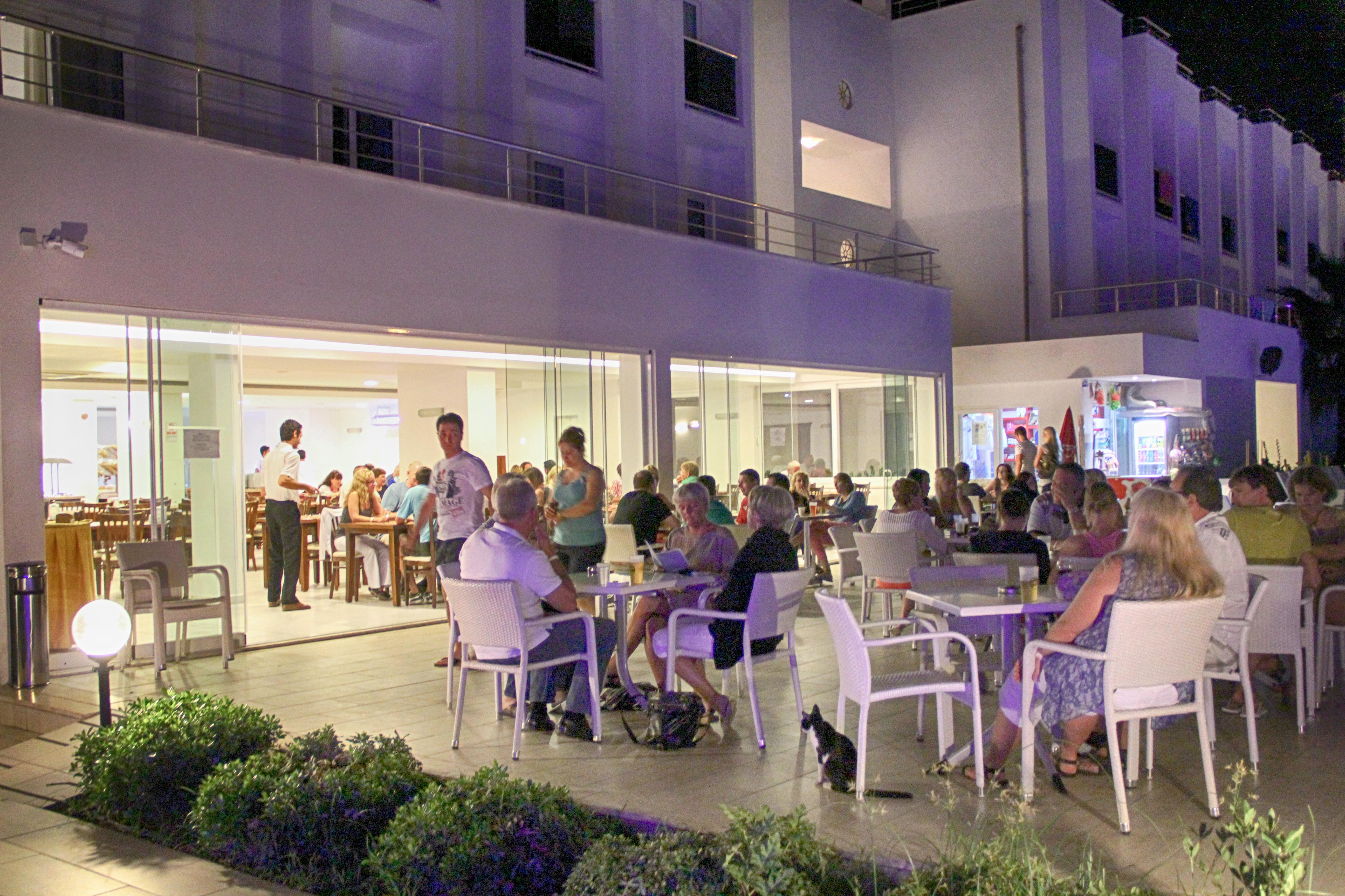 Club Shark Hotel Gumbet Exterior photo