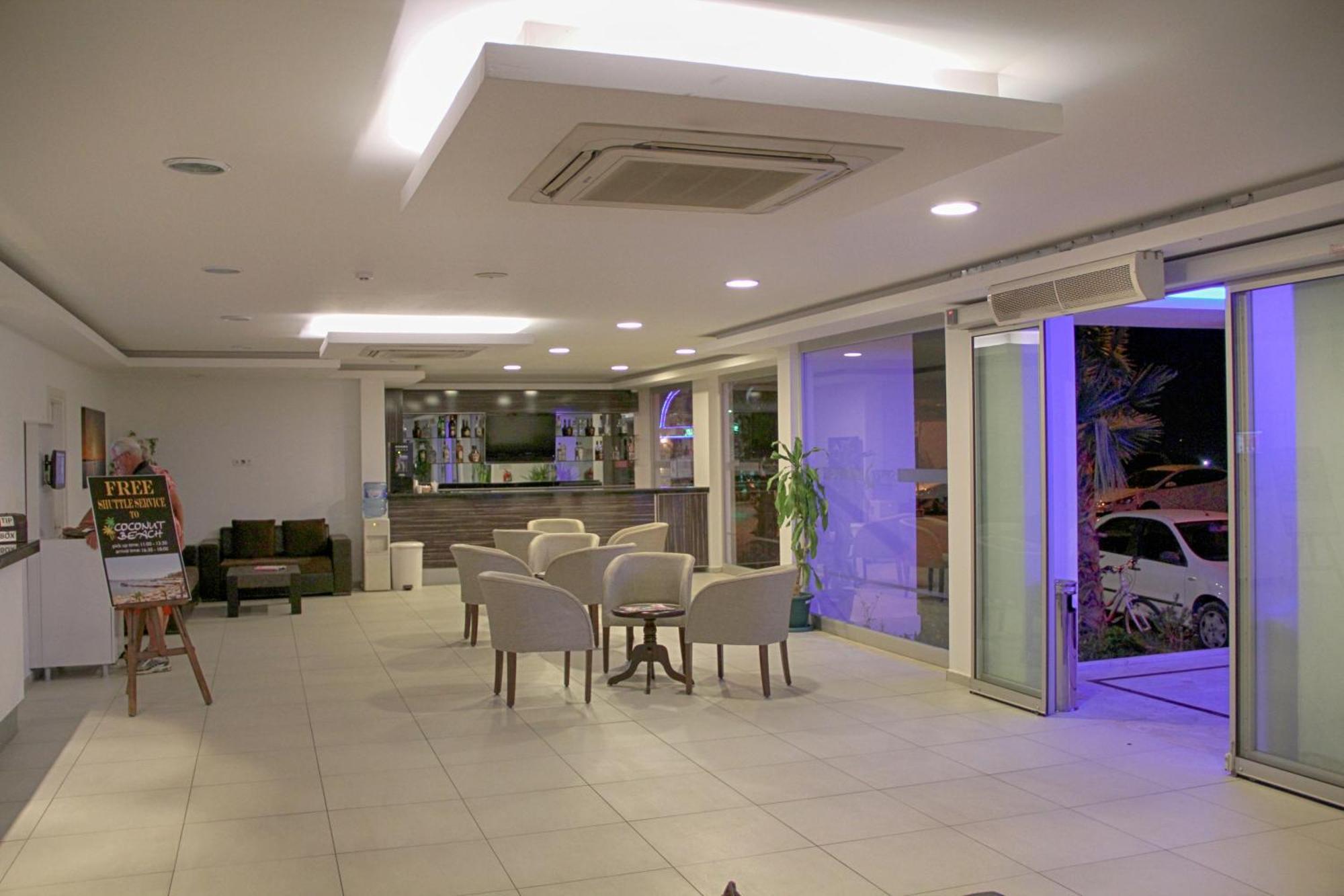 Club Shark Hotel Gumbet Exterior photo