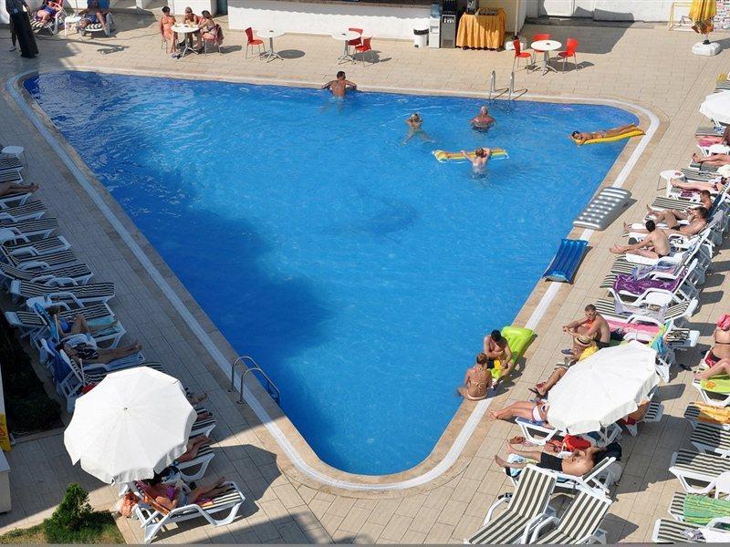 Club Shark Hotel Gumbet Exterior photo
