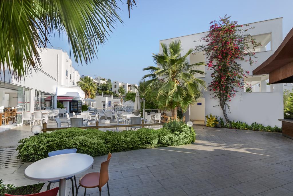 Club Shark Hotel Gumbet Exterior photo